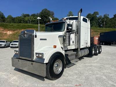 2005 Kenworth W900 Tri-Axle Sleeper Semi Truck Tractor Cummins ISX M/T bidadoo