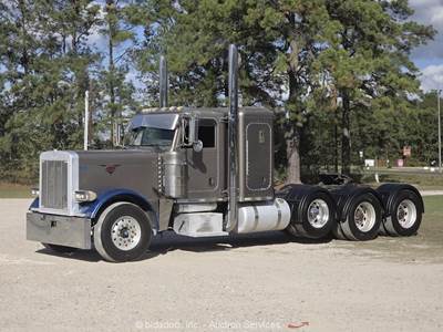 2007 Peterbilt 379 Sleeper Truck Tractor Extended Hood Tri Axle M/T bidadoo