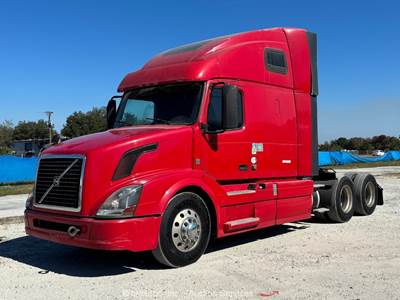 2016 Volvo VNL T/A High Roof Sleeper Truck Tractor D13 Diesel Auto APU bidadoo