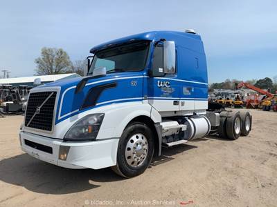 2013 Volvo VNL-64-T-630 Sleeper Truck Tractor A/T Wet Line Kit I-Shift bidadoo