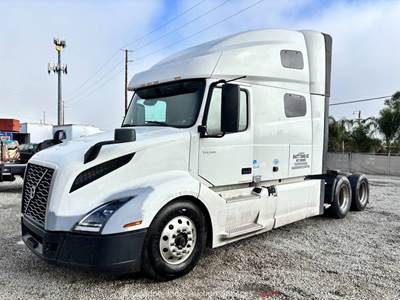 2021 Volvo VNL T/A Sleeper Cab Semi Truck Tractor Detroit D13 Auto A/C bidadoo
