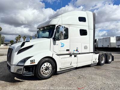 2023 Volvo VNL T/A High Roof Sleeper Truck Tractor D13N-455 A/T bidadoo