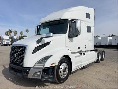 2022 Volvo VNL T/A High Roof Sleeper Semi Truck Tractor D13 Diesel Auto bidadoo