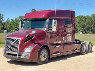 2023 Volvo VNL T/A Mid Roof Sleeper Cab Semi Truck Tractor D13 Diesel bidadoo