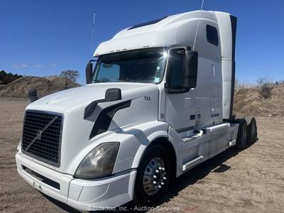2017 Volvo VNL T/A Sleeper Semi Truck Tractor Diesel D13 A/T APU A/R bidadoo