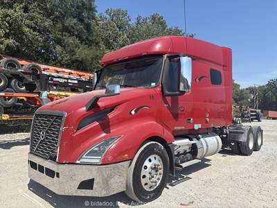 2020 Volvo VNL T/A Mid Roof Sleeper Cab Semi Truck Tractor D13 A/C A/T bidadoo