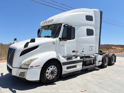 2019 Volvo VNL T/A High Roof Sleeper Truck Tractor D13M-425 APU A/T bidadoo