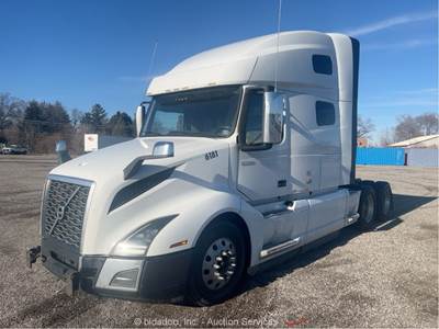 2021 Volvo VNL 760 High Cab Sleeper Truck Tractor  A/T D13 Diesel T/A bidadoo