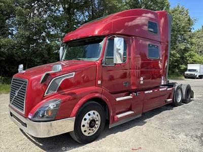 2018 Volvo VNL64T T/A High Roof Semi Sleeper Cab Truck Tractor D13 A/T bidadoo