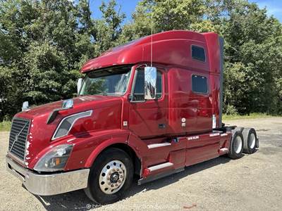 2018 Volvo VNL64T T/A Sleeper Truck Tractor I-Shift Transport Semi Auto bidadoo