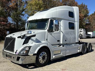 2016 Volvo VNL64T T/A Sleeper Semi Truck Tractor D13 Diesel Auto A/C bidadoo