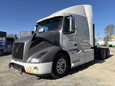 2020 Volvo VNR T/A High Roof Sleeper Cab Semi Truck Tractor D13 Auto bidadoo