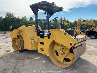 2010 Caterpillar CB54 Smooth Double Drum Vibratory Ride On Roller C4.4 ...