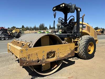 2016 Caterpillar CS56B 84" Smooth Single Drum Vibratory Roller Compactor bidadoo