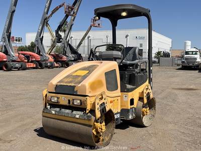 2016 Volvo DD25B Smooth Double Drum Vibratory Ride On Roller Compactor bidadoo