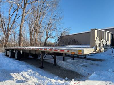 2001 EAST MANUFACTURING CORP TRAILER 48' T/A Flatbed Equipment Trailer bidadoo