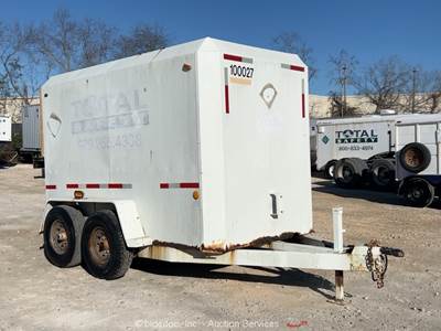 2006 McClain Cargo 6' T/A Enclosed Bumper Pull Utility Equipment Trailer bidadoo
