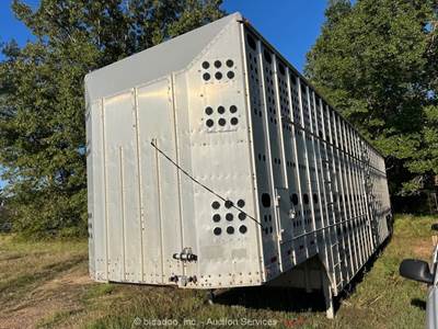 Merritt 52' T/A Aluminum Cattle Pot Livestock Transport Semi Trailer bidadoo