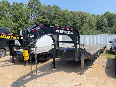 2023 PJ 40' T/A Gooseneck Deckover Flatbed Equipment Ramp Trailer bidadoo