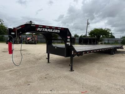2026 PJ LX362 36' T/A Gooseneck Dovetail Equipment Trailer bidadoo