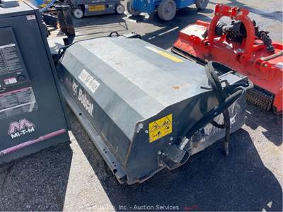 2022 Bobcat SWB72 72" Hydraulic Skid Steer Sweeper Broom Attachment bidadoo