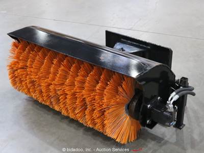 GIYI GY-QSJ 39" Angle Broom Sweeper Hyd Mini Skid Steer Attachment bidadoo -New