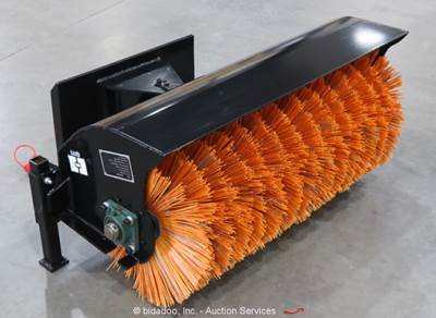 GIYI GY-QSJ 39" Angle Broom Sweeper Hyd Mini Skid Steer Attachment bidadoo -New