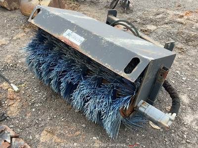 2017 39" Angle Broom Skid Steer Sweeper Brush Cleaner Attachment bidadoo