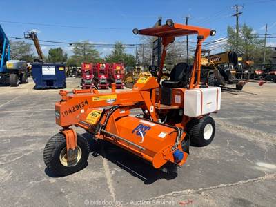 2024 Broce BB250BT 96” Ride-On Broom Street Sweeper Kubota Diesel bidadoo