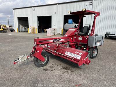 2021 Broce BW-260 96'' Ride-On Broom 3-Wheel Street Sweeper Towable bidadoo