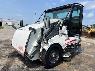 2016 Elgin Pelican NP 3 Wheel Broom Street Sweeper John Deere Diesel A/C bidadoo