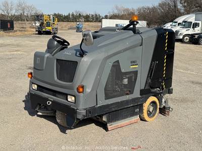 2021 Karcher B 300 LPG 41'' Ride-On Floor Sweeper Scrubber Warehouse bidadoo