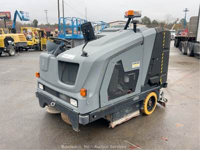 2021 Karcher B300 44" Ride-On Sweeper Warehouse Floor Scrubber LPG bidadoo