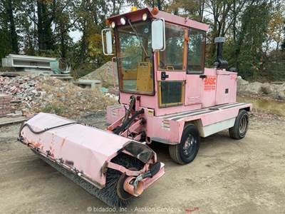 2011 Rosco Sweep Pro 4890 93 in Ride-On Broom Street Sweeper Kubota bidadoo