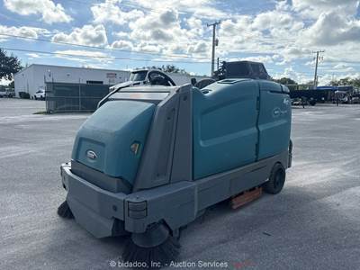 2017 Tennant M17 Ride-On Electric 48" Industrial Floor Sweeper Scrubber bidadoo