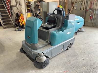 2023 Tennant S16 Battery Power Ride On Sweeper Scrubber Warehouse Floor bidadoo