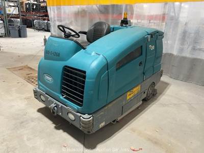 2016 Tennant T20 Industrial Ride-On Floor Sweeper Scrubber Warehouse LPG bidadoo