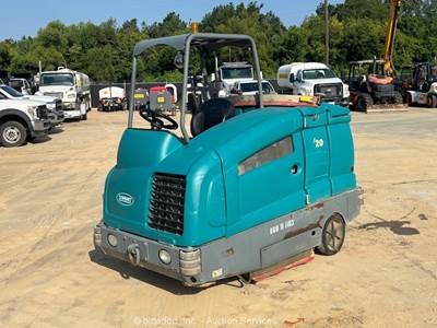 2016 Tennant T20 LPG Ride-On Sweeper Scrubber Warehouse Floor bidadoo -Repair