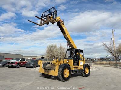2000 Caterpillar TH103 10K Telescopic Reach Forklift Telehandler bidadoo -Repair