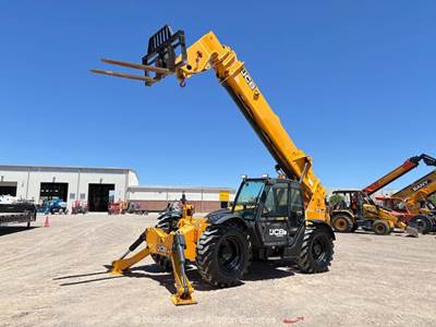 2017 JCB 512-56 56' 12,000 lbs Telescopic Reach Forklift Cab Telehandler bidadoo