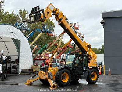 2017 JCB 512-56 56' 12,000 lbs Telescopic Reach Forklift Cab Telehandler bidadoo