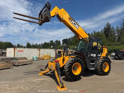 2017 JCB 550-170 54' 10,000 lbs Telescopic Reach Forklift Cab Aux Hyd bidadoo