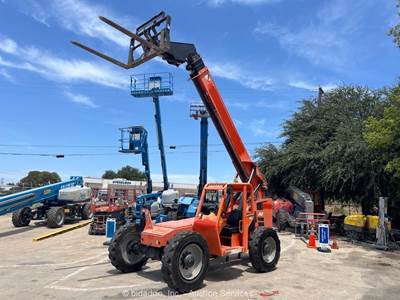 2018 JLG Skytrak 8042 42' 8K Telescopic Reach Forklift Telehandler bidadoo