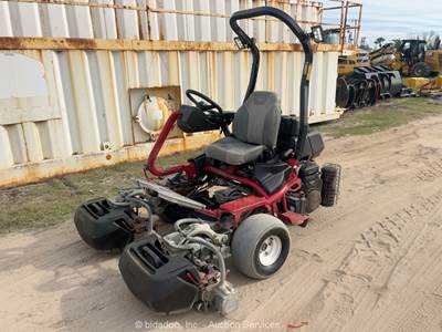 2021 Toro Greensmaster TriFlex 3320 Ride-On Grounds Golf Course Mower bidadoo