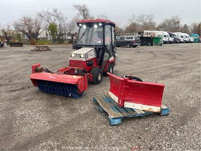 2021 Ventrac 4500Z AWD Articulating Tractor Cab Plow Sander Sweeper PTO bidadoo