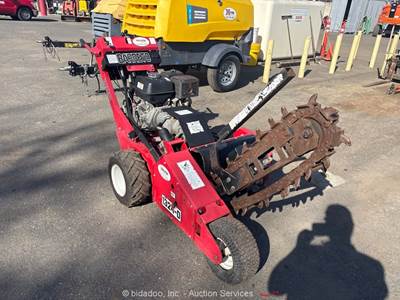 2016 Barreto 1324-D Walk Behind Self Propelled Trencher Tilt Trailer S/A bidadoo