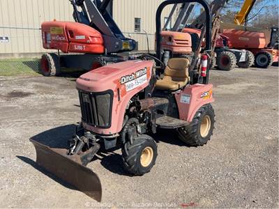 2015 Ditch Witch RT30 Ride-On Trencher Backfill Blade Diesel 4x4 bidadoo -Repair