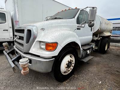 2013 Ford F-750 S/A 2,000 Gallon Water Truck 6-Speed M/T Cummins bidadoo -Repair