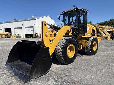 2025 Caterpillar 930 Wheel Loader Tractor Cab Aux Hyd Q/C Low Hours bidadoo