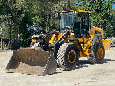 2019 JCB 427 ZX Articulated Wheel Loader Tractor Aux Hyd A/C Cab Bucket bidadoo